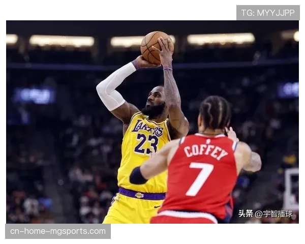 湖人125-122险胜快船 东契奇38分展现进攻战术多样性